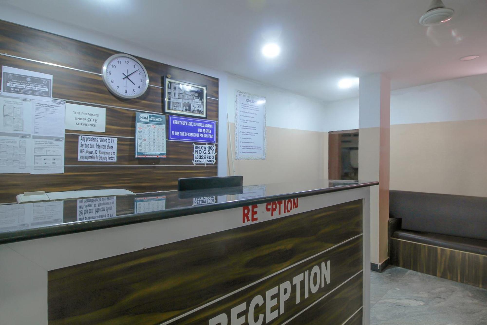 Spot On 81775 Mohit Gokul Lodge New Luxury Room'S Near Secunderabad Railway Station Lālāguda Exterior foto